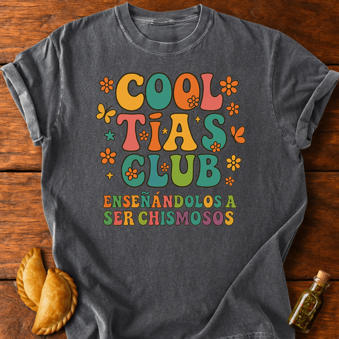 Cool Tías Club T-Shirt