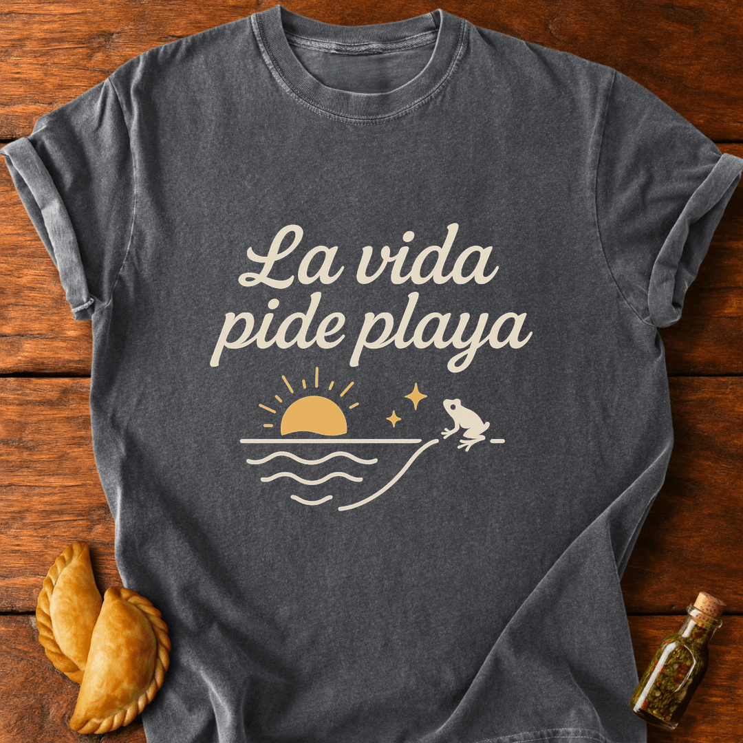 La Vida Pide Playa T-Shirt