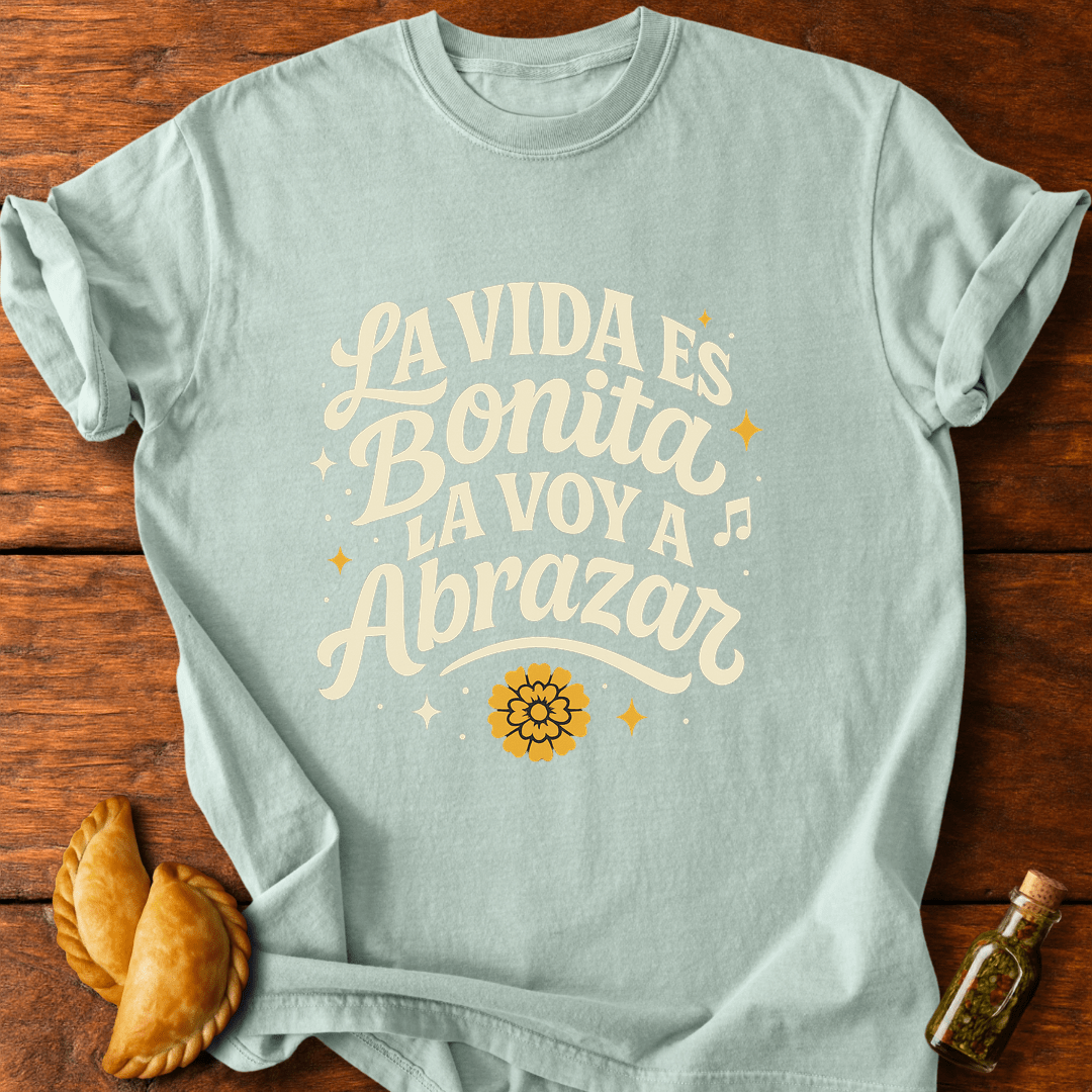 La Vida Es Bonita T-Shirt