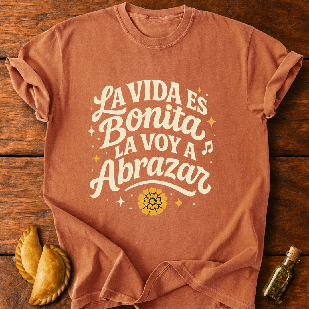 La Vida Es Bonita T-Shirt