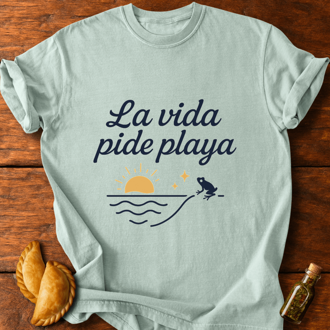 La Vida Pide Playa T-Shirt