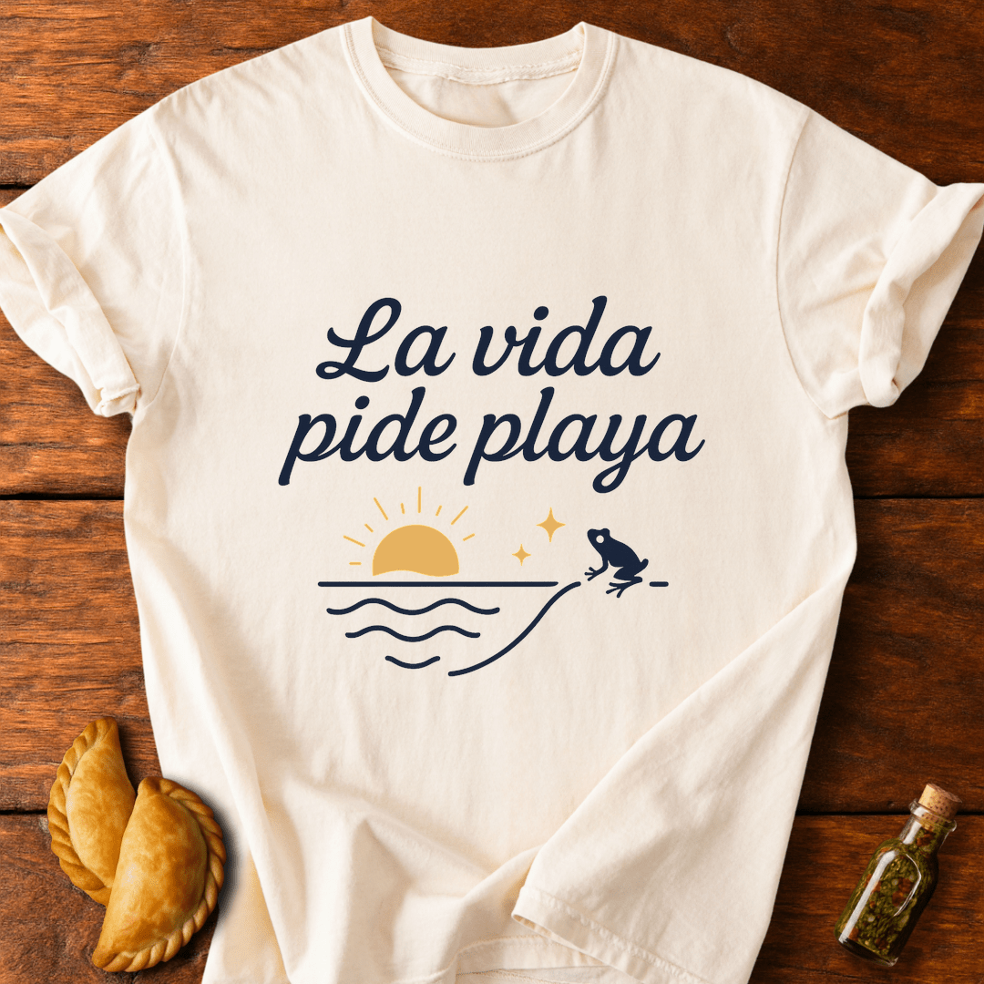 La Vida Pide Playa T-Shirt