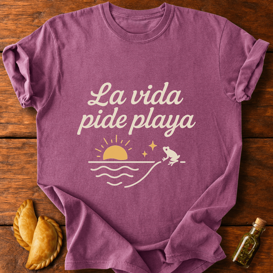La Vida Pide Playa T-Shirt
