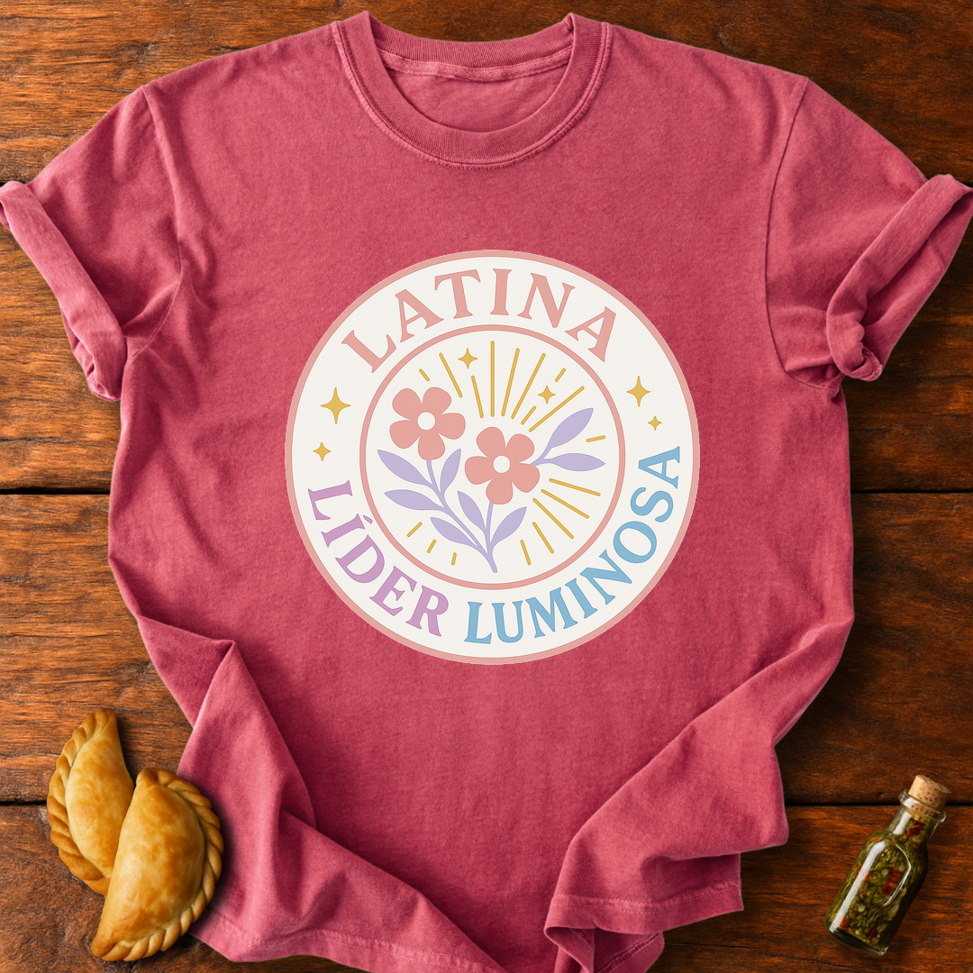 Latina Líder Luminosa T-Shirt