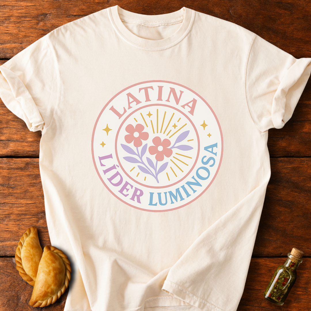 Latina Líder Luminosa T-Shirt